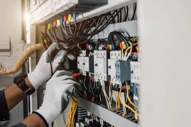 Best Electrician Near Me  in Ferry Pass, FL